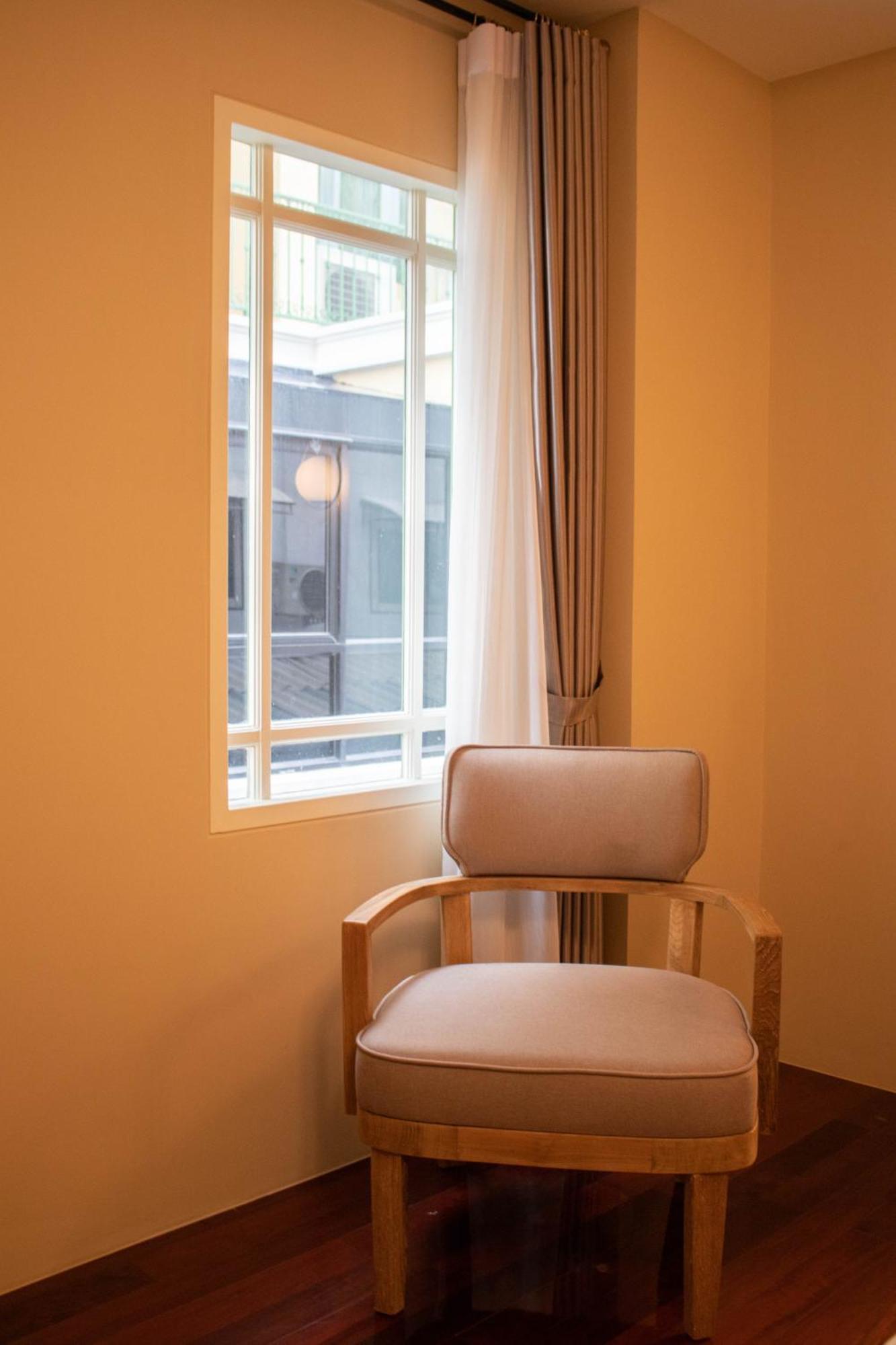 Siri Ratchadamnoen Bangkok Hotel Екстер'єр фото